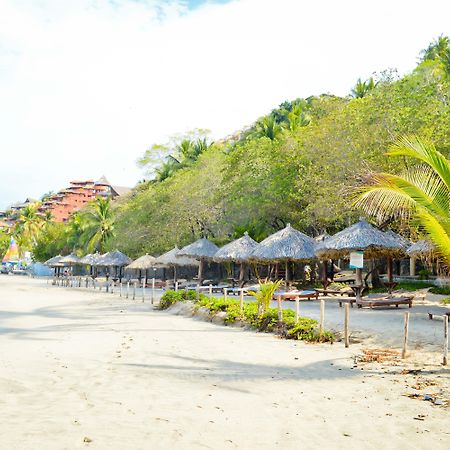 Hotel Catalina Beach Resort ซีฮัวตาเนโค ภายนอก รูปภาพ