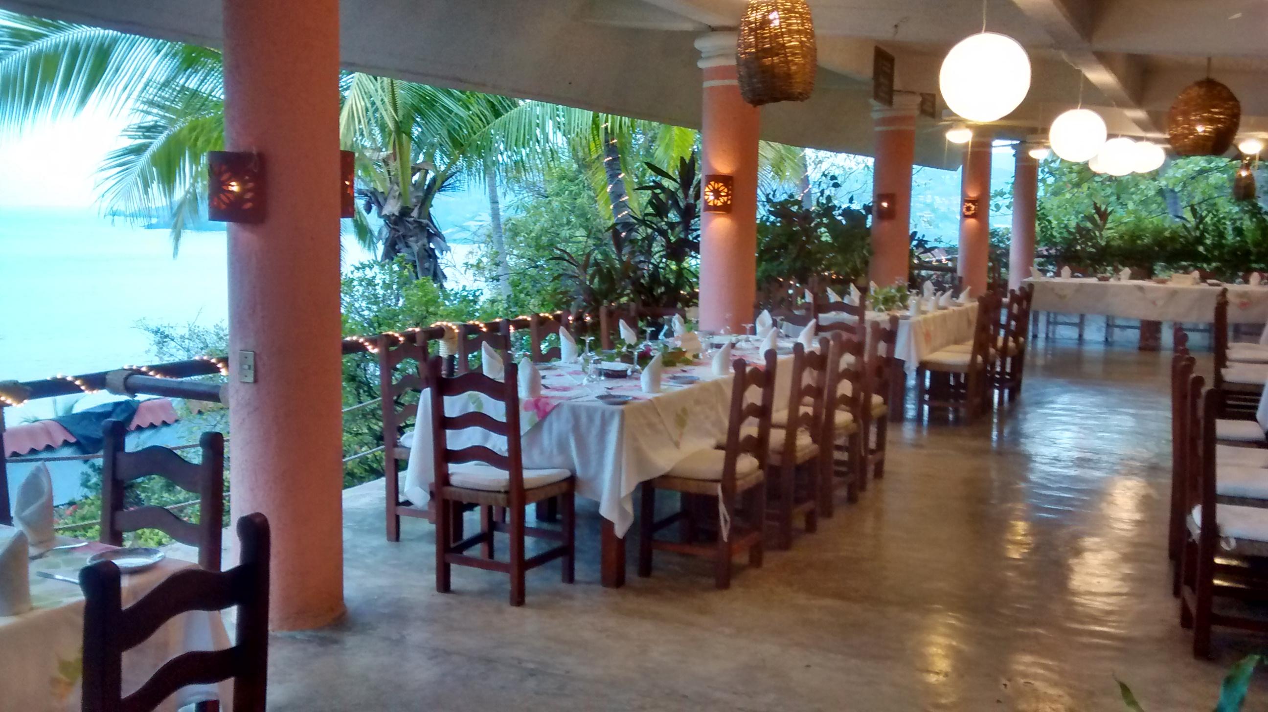 Hotel Catalina Beach Resort ซีฮัวตาเนโค ภายนอก รูปภาพ